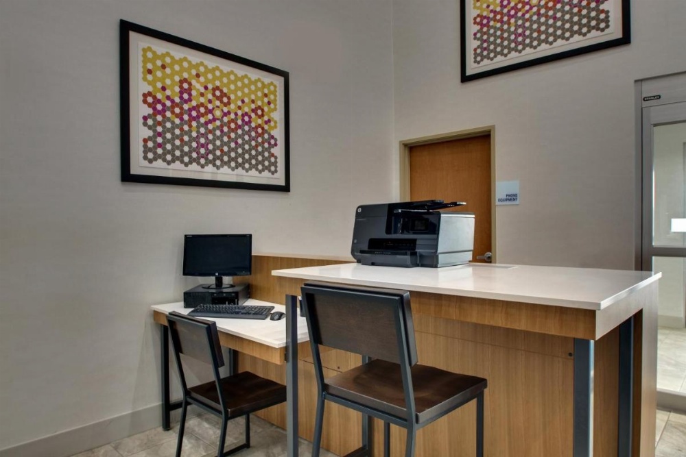 Holiday Inn Express Hotel & Suites Waukegan/Gurnee Image 28