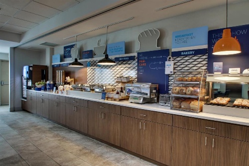 Holiday Inn Express Hotel & Suites Waukegan/Gurnee image 34