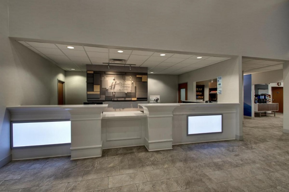 Holiday Inn Express Hotel & Suites Waukegan/Gurnee Image 35