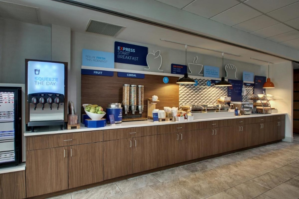 Holiday Inn Express Hotel & Suites Waukegan/Gurnee Image 36