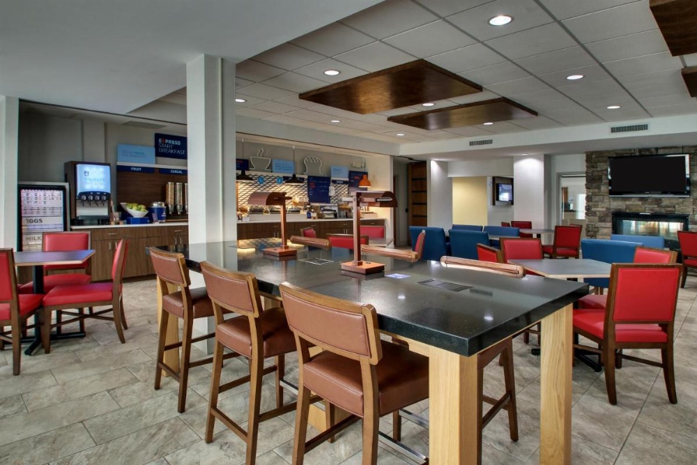 Holiday Inn Express Hotel & Suites Waukegan/Gurnee Image 38